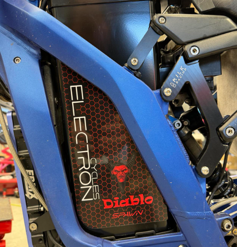 Sur Ron Battery 81.4v 3663Wh 45Ah Diablo Spawn Molicel P45b 40Kw +Charger