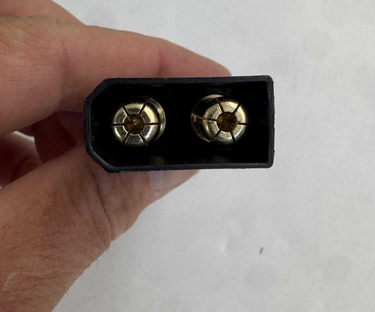 Adapter Battery with QS8 Connector Bike Side OEM D6 Connector - Image 3